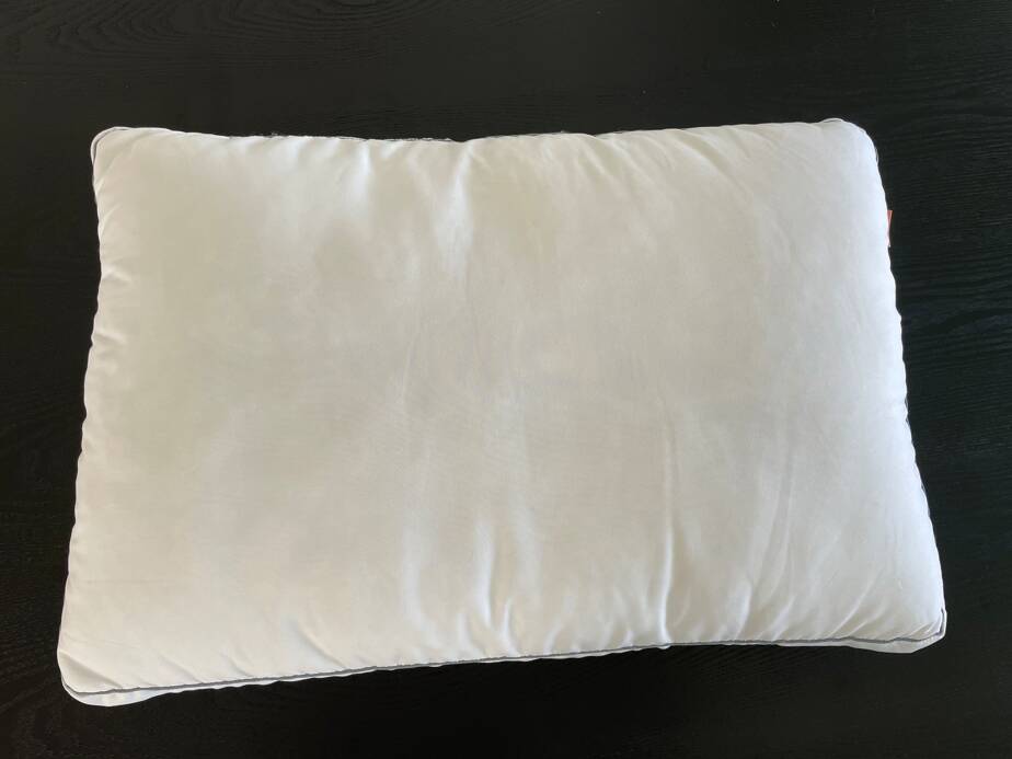 Travesseiro Emma Comfort Light Emma: Conforto acessível (50x70cm) :  : Casa